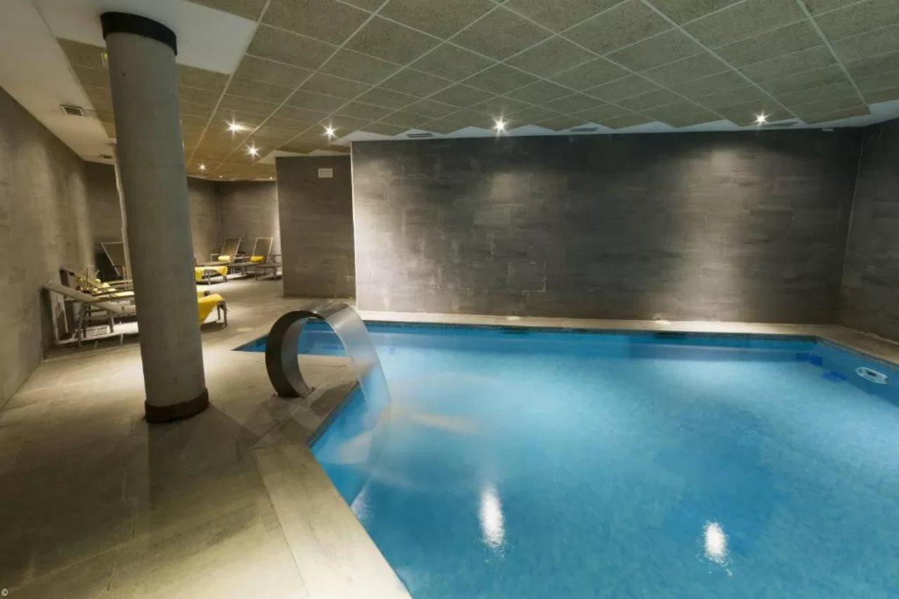 Hotel Isla De La Garena Alcalá de Henares Exteriör bild