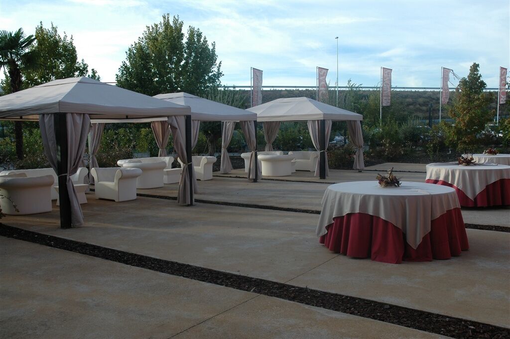 Hotel Isla De La Garena Alcalá de Henares Exteriör bild